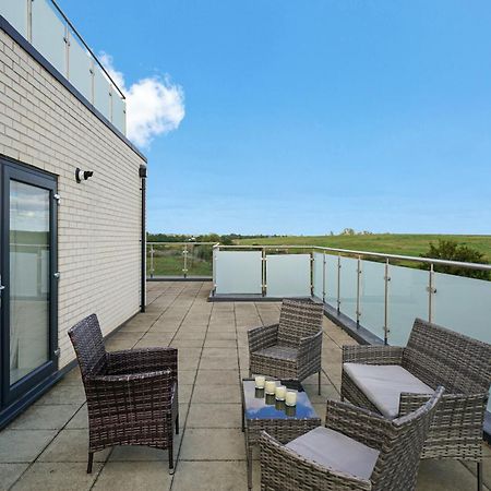 One And Two Bed Apartments Slough Near Heathrow Colnbrook Eksteriør billede