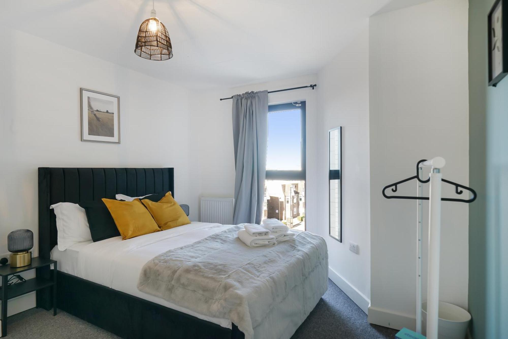 One And Two Bed Apartments Slough Near Heathrow Colnbrook Eksteriør billede