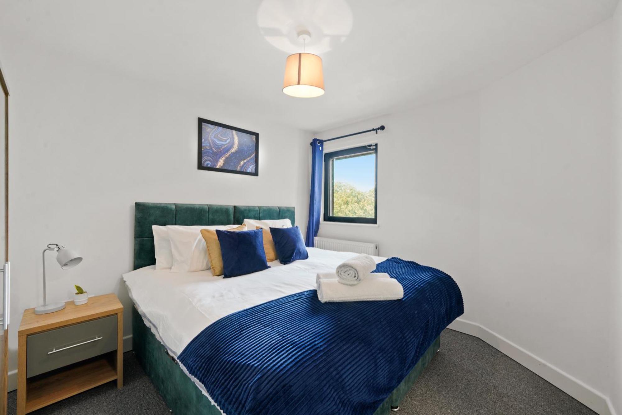 One And Two Bed Apartments Slough Near Heathrow Colnbrook Eksteriør billede