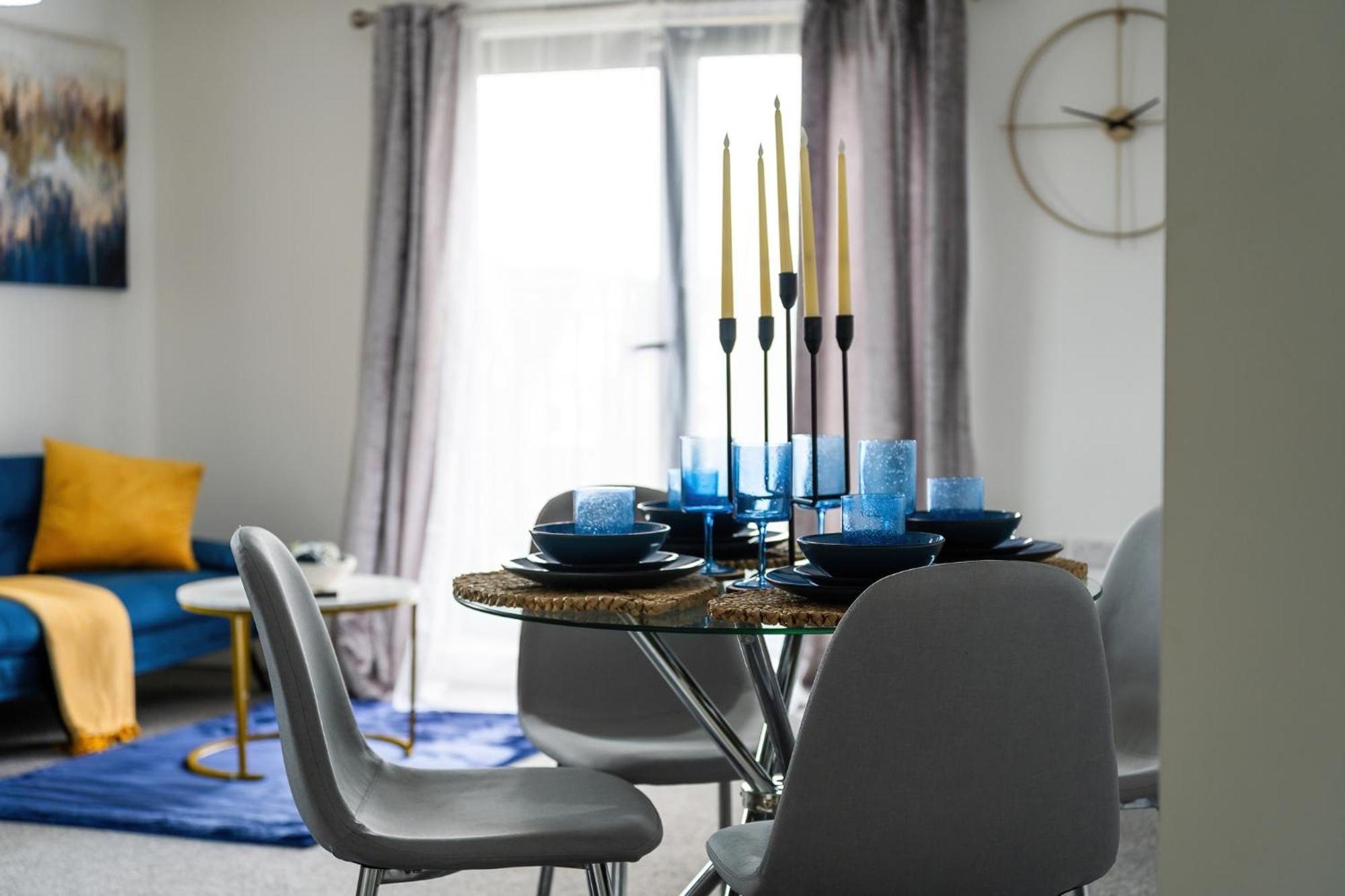 One And Two Bed Apartments Slough Near Heathrow Colnbrook Eksteriør billede