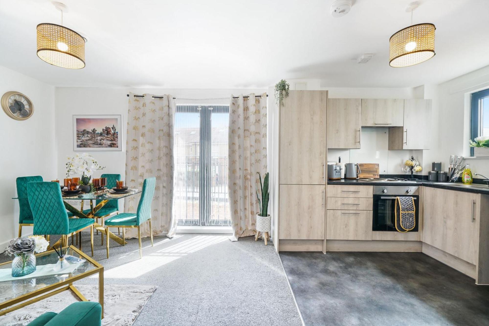 One And Two Bed Apartments Slough Near Heathrow Colnbrook Eksteriør billede