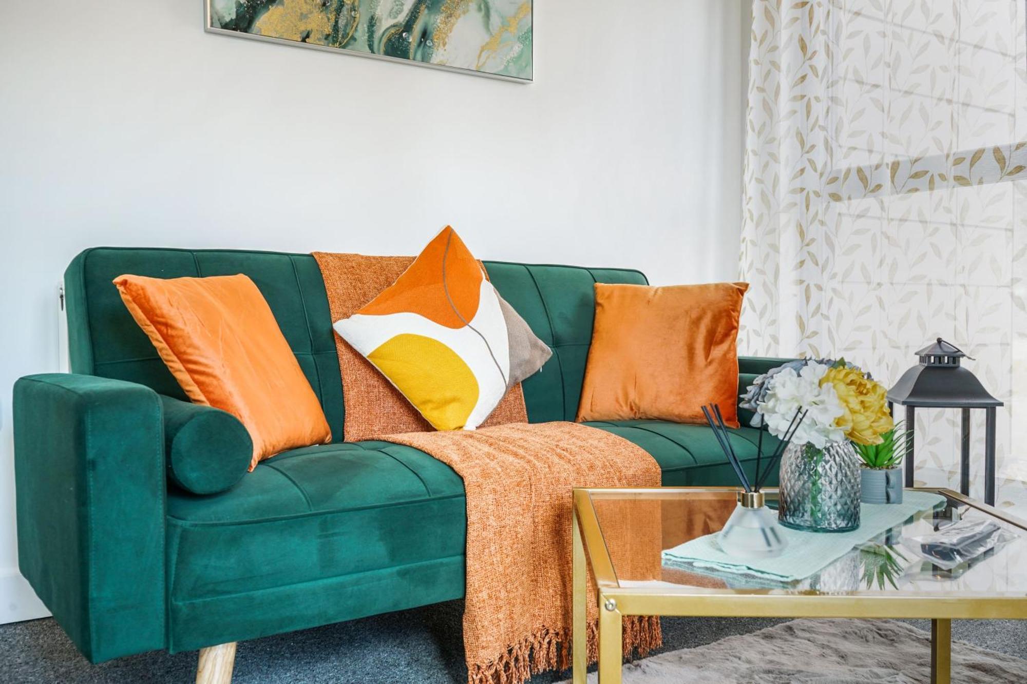 One And Two Bed Apartments Slough Near Heathrow Colnbrook Eksteriør billede
